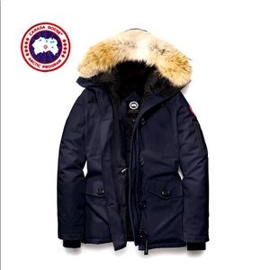 Canada Goose Black hooded down parka size 2XS